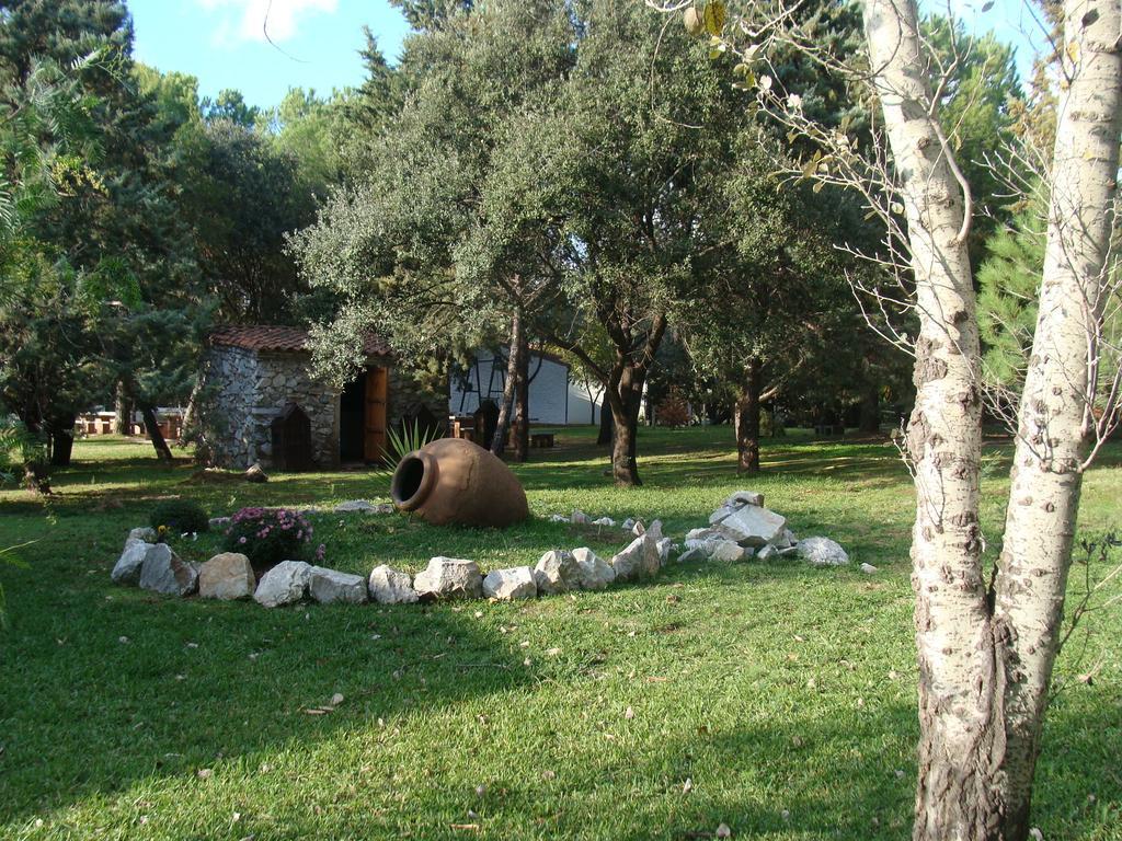 Complejo Rural Puerto Penas Hotel Aroche Bagian luar foto