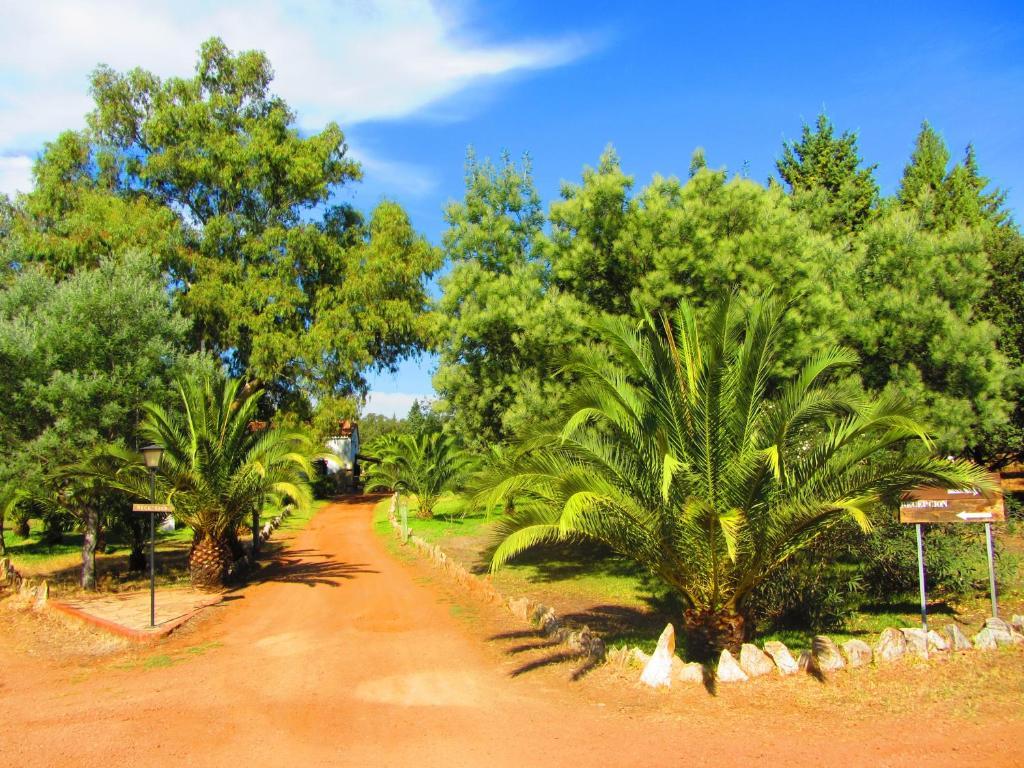 Complejo Rural Puerto Penas Hotel Aroche Bagian luar foto